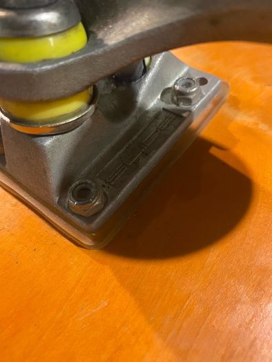 Skateboard Powell Mini Logo, spitfire wheels, slide trucks