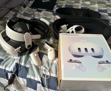 Meta quest 3 128gb VR headset with accessories
