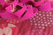 Fuscia pink wedge sandals never worn.