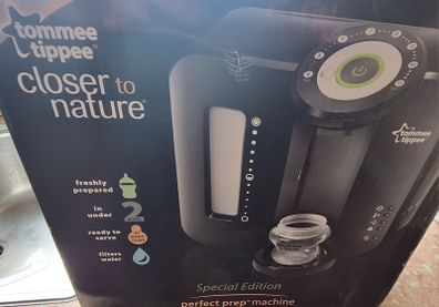 bottle maker