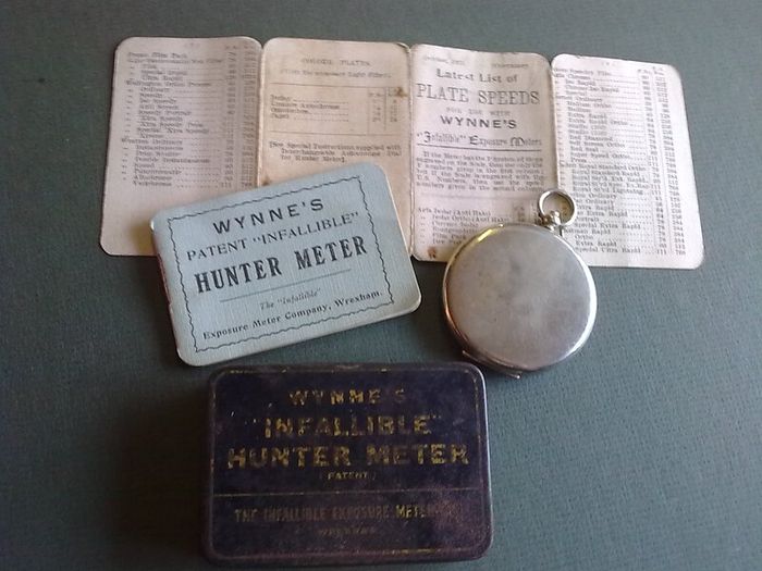 Wynne's infallible Hunter Meter in original box with paper work.