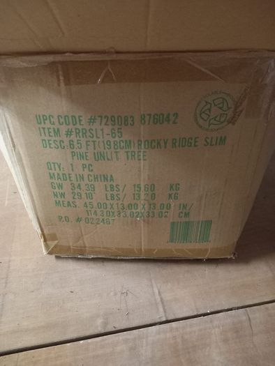 Christmas Tree - 6.5ft Slim build