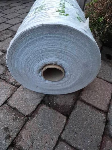 ground sheet...taram. size.  2meter 20. Wide