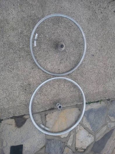 700c wheel set