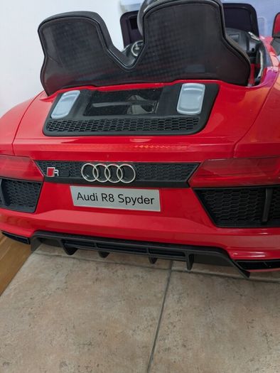 Toy electric car