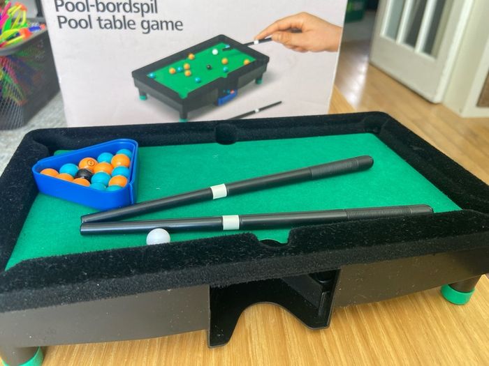 Pool table game