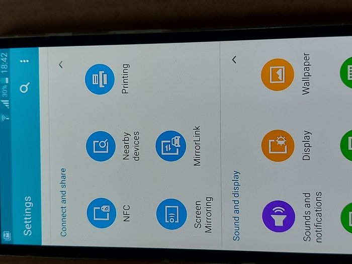 Samsung Galaxy S5, 16GB HDD, 4GB Ram,  3 network possibly, excellent cosmetic condition and working fine