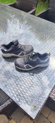 ladies steel toe shoes