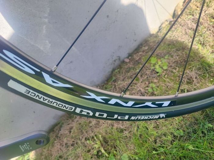 Pinarello carbon