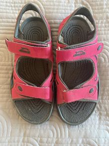 Sandals - Slazenger - Size 6UK