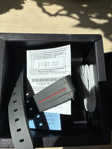 Omega x Swatch MoonSwatch Mission to Mars Speedmaster Chronograph (Full Set with Extra Strap)