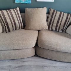 2 x 4 seater couch (sofa)
