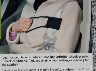Seatbelt Reacher - Grab and Pull Mobility Aid. NEW
