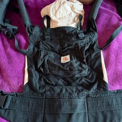 Ergobaby carrier with inserts
