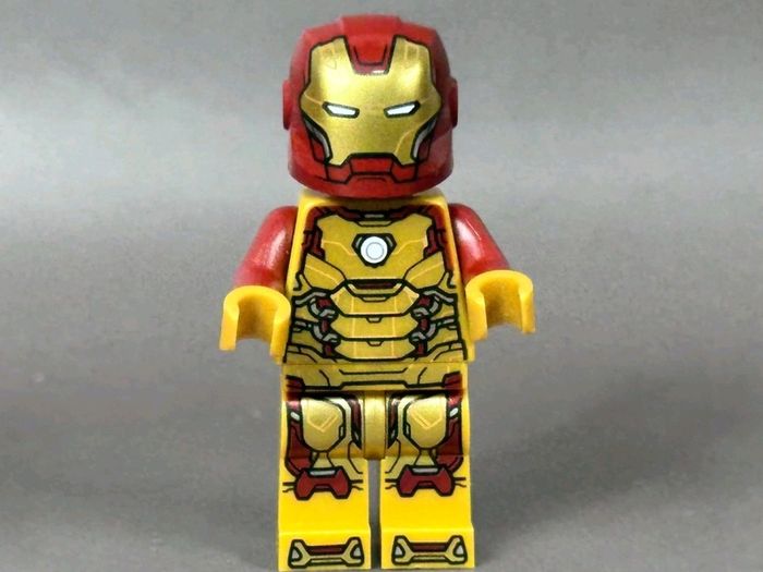 Lego IRON MAN Minifigure Lego Marvel Lego Minifigure