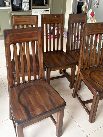 5 wooden kitchen chairs