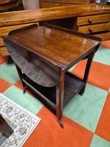 drinks trolley