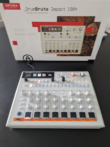 Arturia DrumBrute Impact  1984