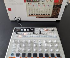 Arturia DrumBrute Impact  1984