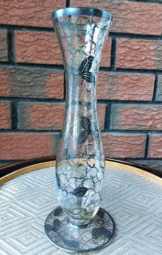 Vintage Pair of Silver City Glass Bud Vases