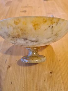 Onyx Pedestal Bowl   20cm Circumference X 9cm Heigh.  Base Is 7cm Circumference.