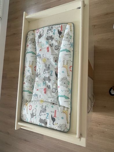 Baby changing table