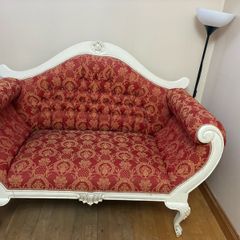 vintage French Provincial/Rococo-style loveseat (broken leg)