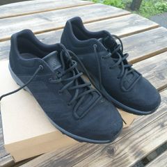 Adidas Daroga UK 9.5 Euro 44
