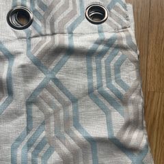 like New 2 pairs of curtains 1st pair 90 X 90 2nd pair 46 X54 also includes 4 cushion customers and Brand New inserts need gone ASAP due to house clearance