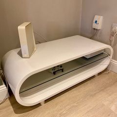 Modern TV Unit  White Gloss  Very Good Condition
