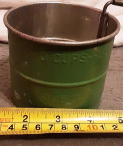 collectable vintage flour sifter, tub 3