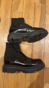 Avant-garde sock high boots