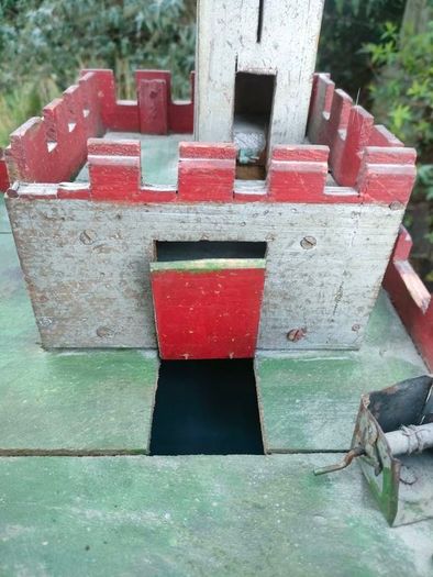 1928 vintage wooden fort.