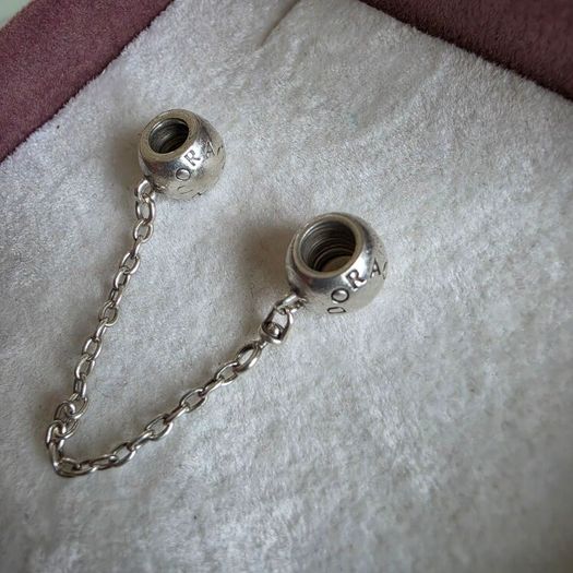 Pandora logo safety chain in good condition,hallmarked
