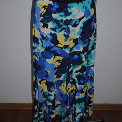 Brand new floral calf length skirt from Soon size UK14/16 EU42/44 Postage included