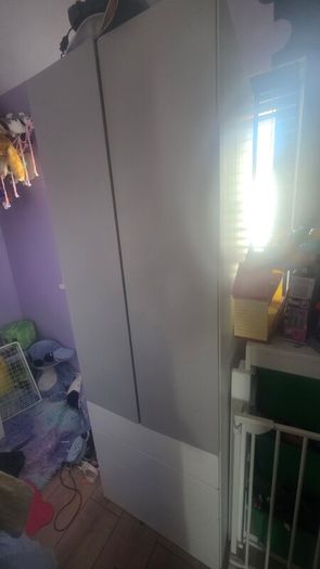kids wardrobe