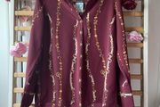 blouse Bnwt burgundy print tunic style blouse size 10 Bnwt