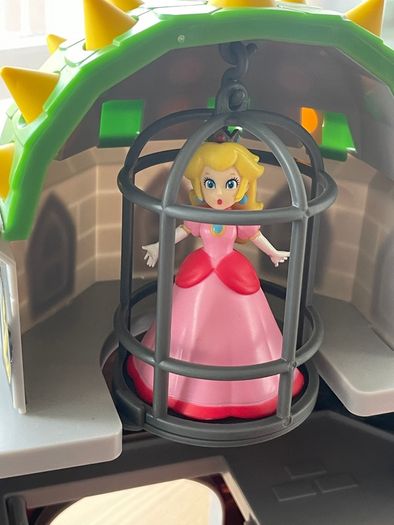 Super Mario Deluxe Bowser's Castle Playset
