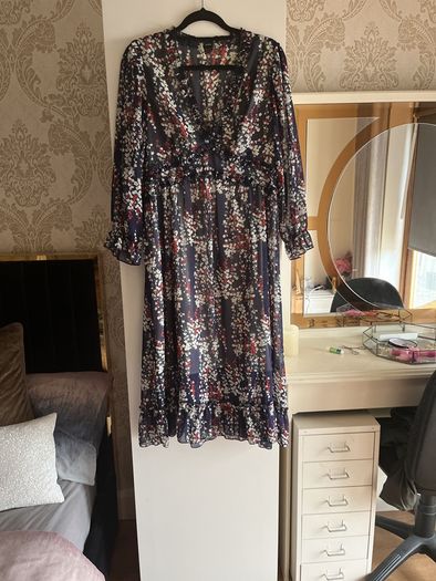 Dress Size 14
