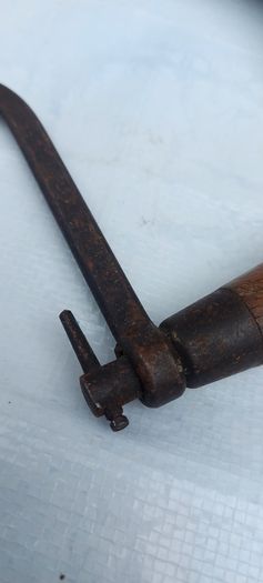 Vintage coping saw,,used condition, see pictures for condition, buyer collects or pays postage thank you sold as is,