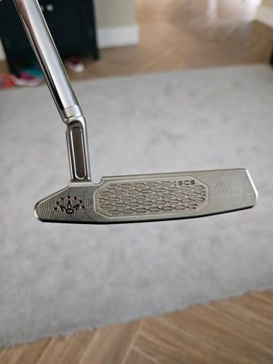 Scotty Cameron Studio Newport 2.5+ Left Handed