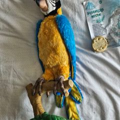 Squawkers Mccaw by FurReal Friends