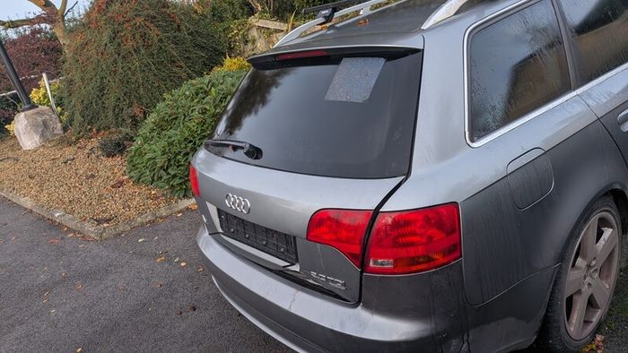 Breaking A4 B7 Avant