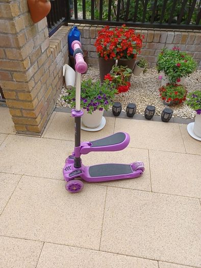 Hurtle ScootKid in perfect condition