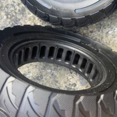Solid tires for electric scooters