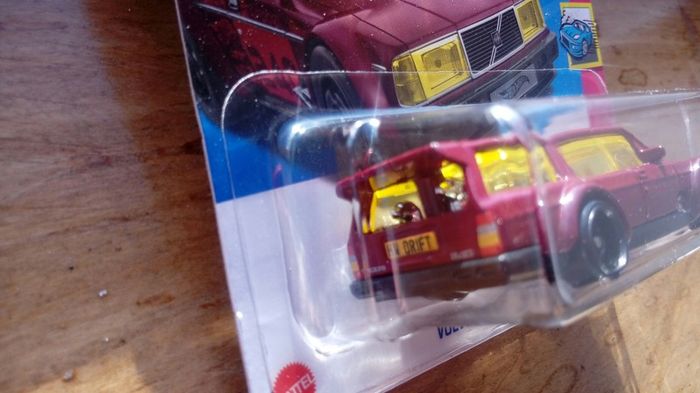 Hot Wheels Volvo 240 Drift Wagon