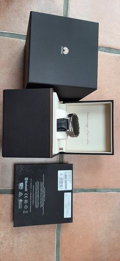 Elegant Huawey Smart Watch