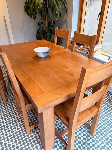 Solid Wood Extendable Table