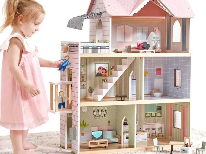 Wooden Dolls House, 2.6 Feet High with Elevator, Doorbell, Light 15 Pieces Furnitures and 3 Dolls, Toys Suitable for Girls Aged 3-7+, Birthday and Christmas Gift