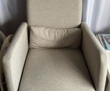 Rocking & feeding Chair Obaby + small table